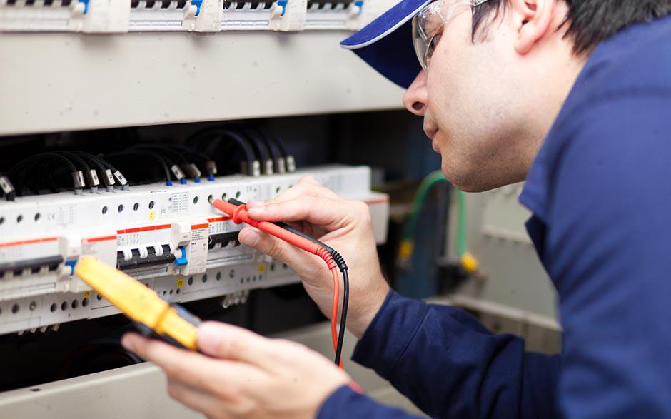 tarif horaire électricien Courbevoie