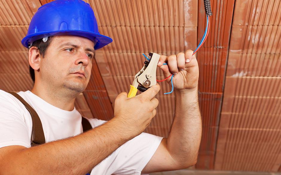 je recherche un électricien Saint-Pathus